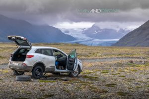 Puncture-Iceland-F-Roads-Man-And-Drone